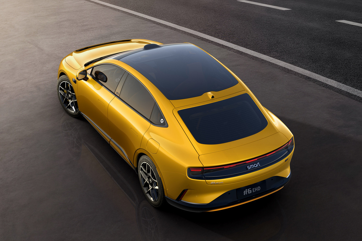 smart #6 goes on sale in China: a 435 hp PHEV fastback from 179,900 yuan ($25,100) - photo 6