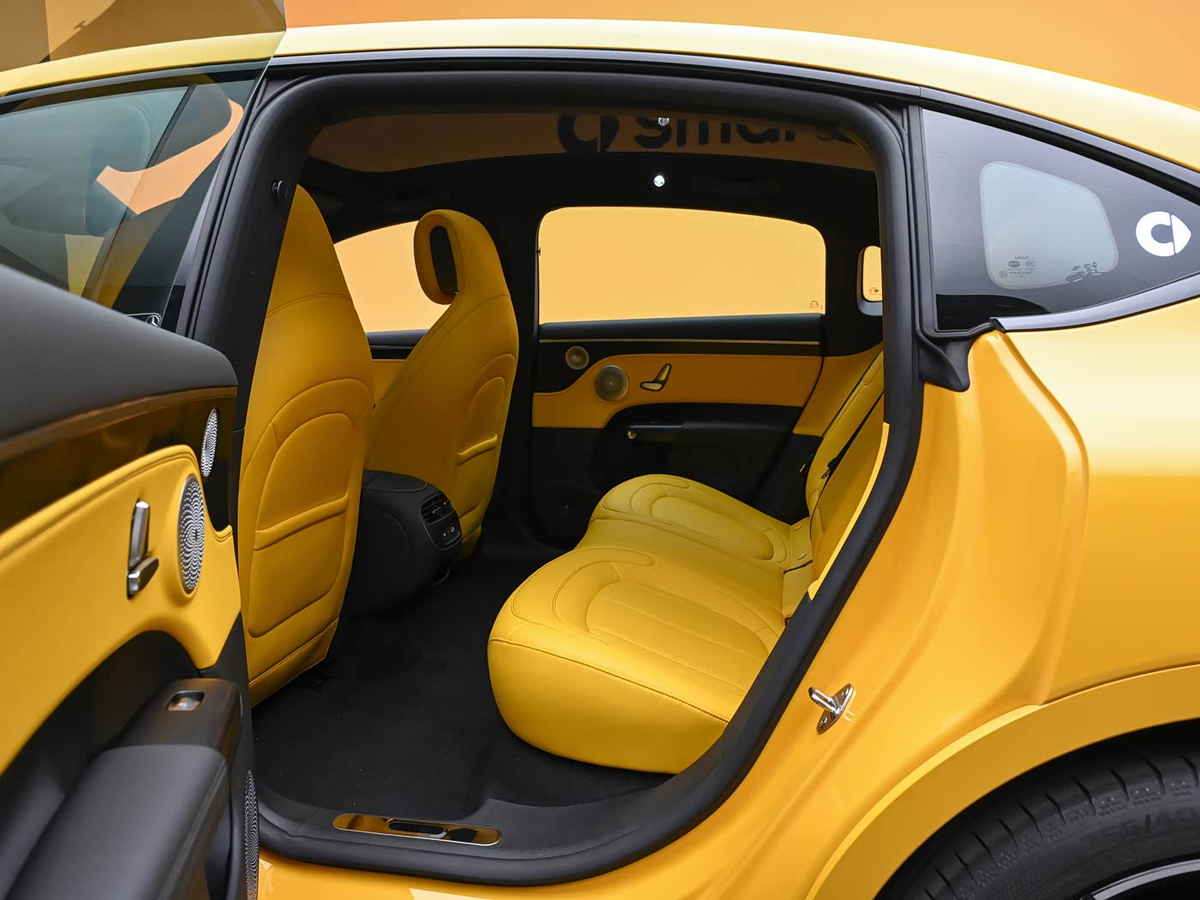smart #6 goes on sale in China: a 435 hp PHEV fastback from 179,900 yuan ($25,100) - photo 26