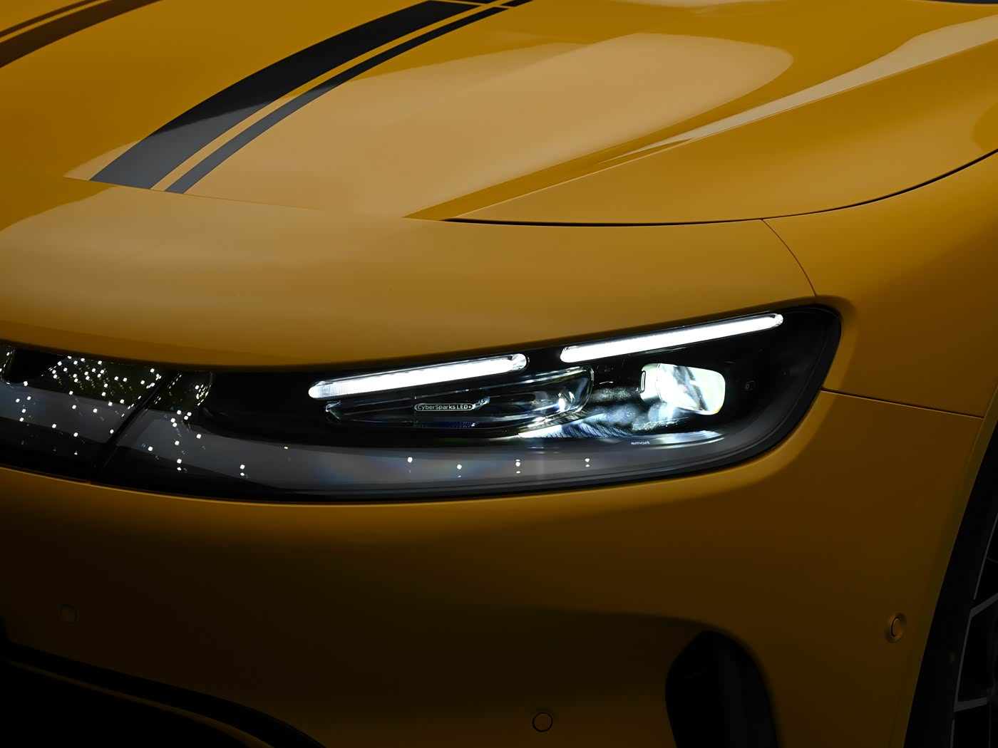 smart #6 goes on sale in China: a 435 hp PHEV fastback from 179,900 yuan ($25,100) - photo 17