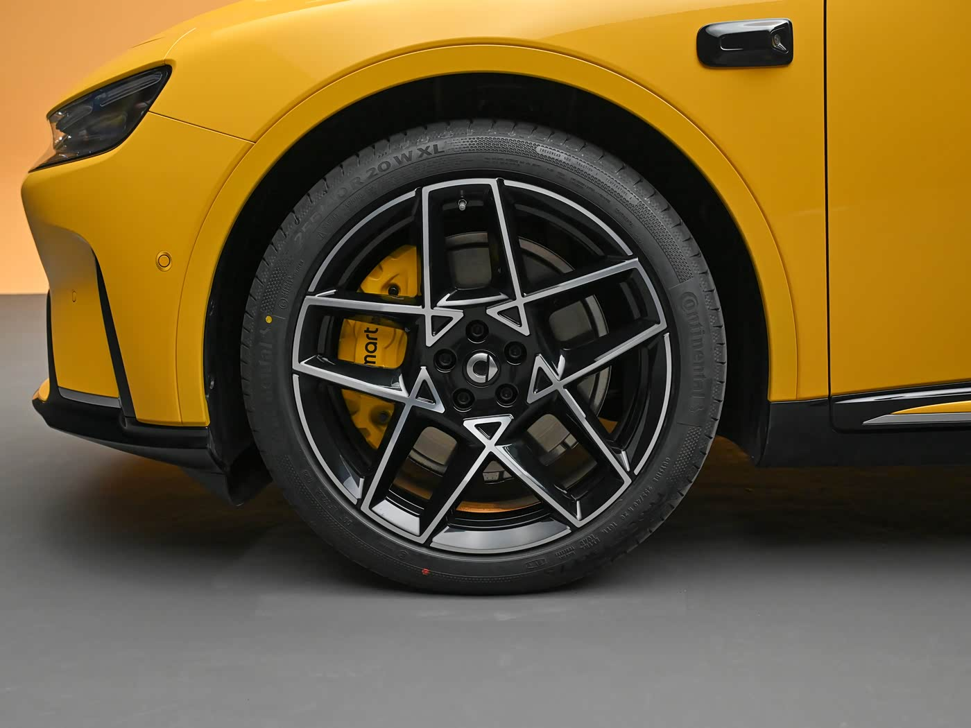 smart #6 goes on sale in China: a 435 hp PHEV fastback from 179,900 yuan ($25,100) - photo 19