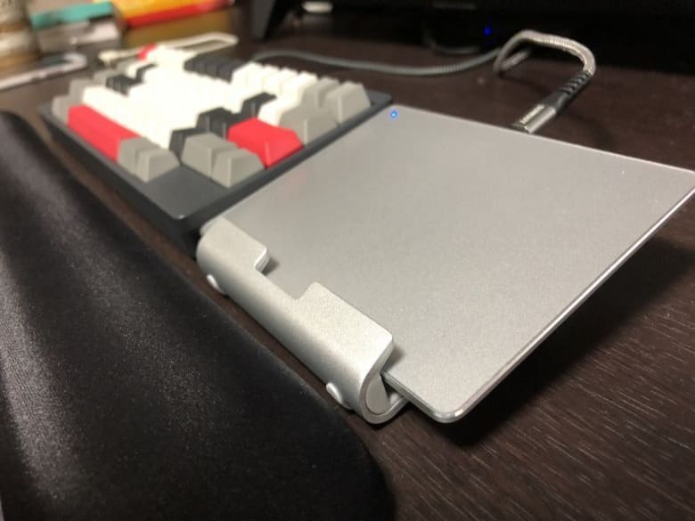 スタンドを設置
