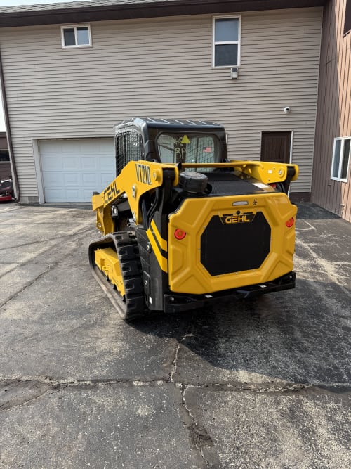 Additional Image for 2025 New Gehl VT210 Trackloader