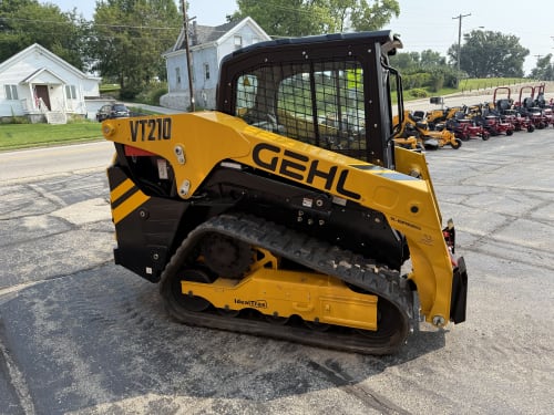 Additional Image for 2025 New Gehl VT210 Trackloader