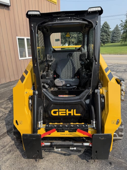 Additional Image for 2025 New Gehl VT210 Trackloader