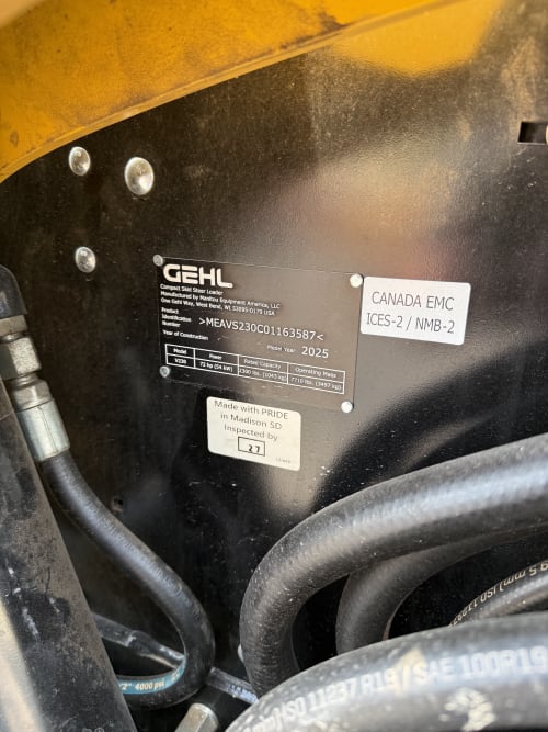 Additional Image for 2025 New Gehl V230 w/Tweels