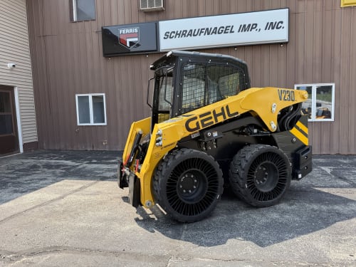 Additional Image for 2025 New Gehl V230 w/Tweels