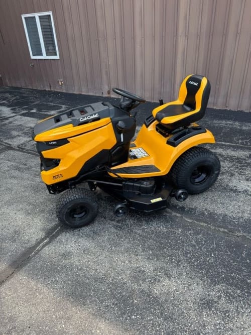 Additional Image for 2025 Cub Cadet XT1 LT50 Fab