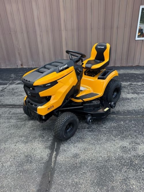 2025 Cub Cadet XT1 LT50 Fab