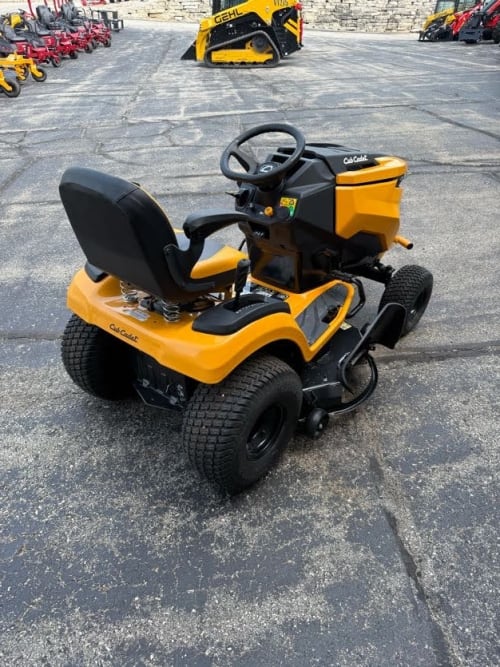 Additional Image for New 2025 Cub Cadet XT2 LX46 Fab