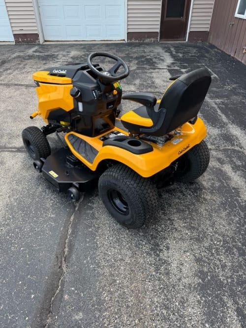 Additional Image for New 2025 Cub Cadet XT2 LX46 Fab