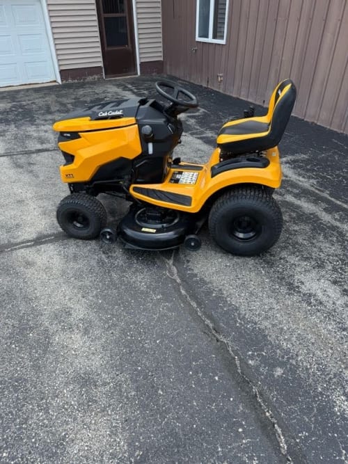 Additional Image for 2025 New Cub Cadet XT1 LT46