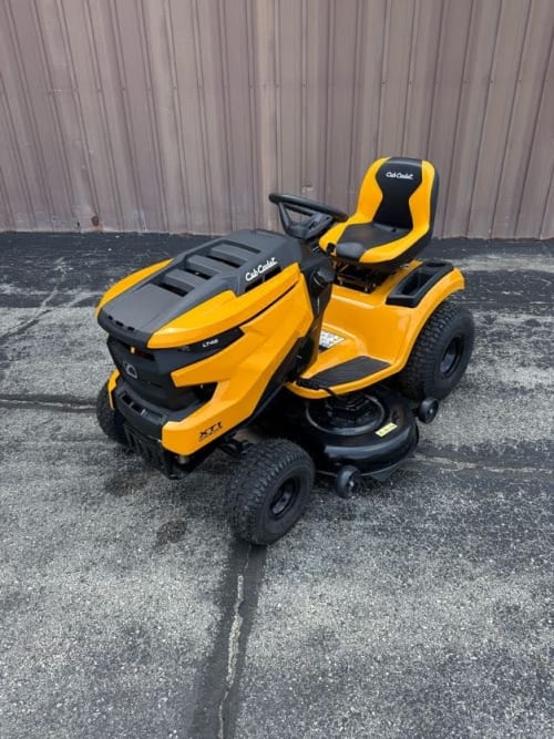 2025 New Cub Cadet XT1 LT46