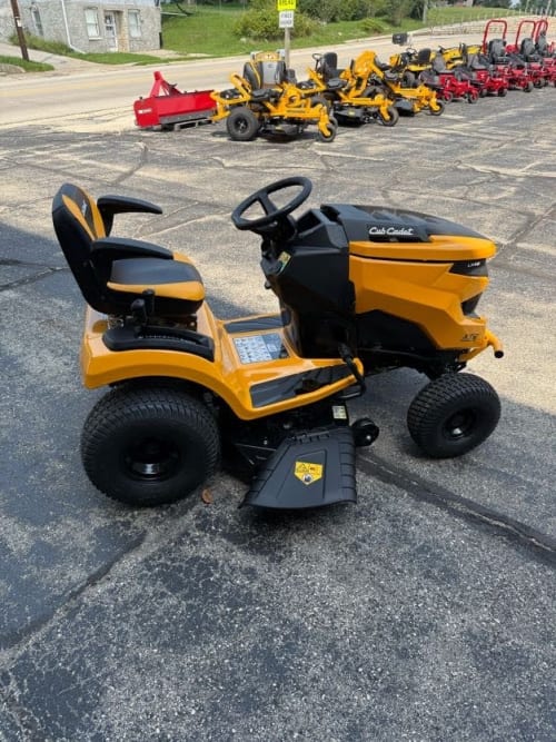 Additional Image for New 2025 Cub Cadet XT2 LX42