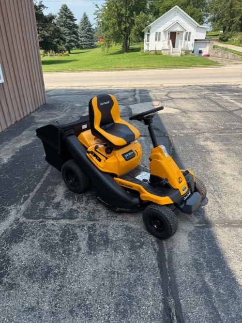 Additional Image for 2025 New Cub Cadet CC30 H and Bagger