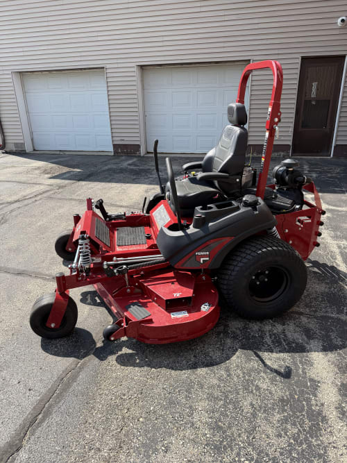 2024 New Ferris ISX3300 40HP 72" Fab
