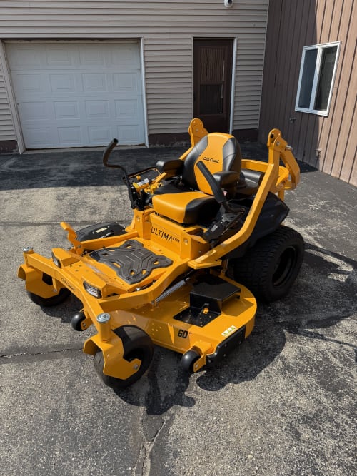 Additional Image for 2025 New Cub Cadet ZTX 4 60" Fab