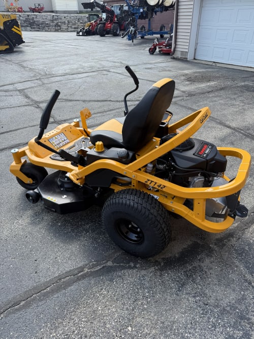 Additional Image for 2025 Cub Cadet ZT1 42" Fab