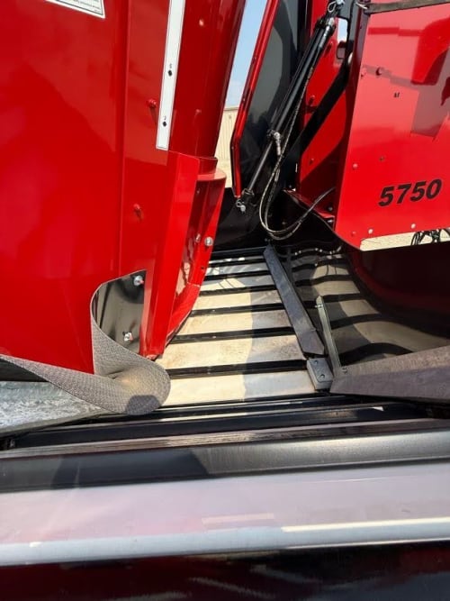 Additional Image for 2024 New Jaylor 5750 TMR Feed Mixer
