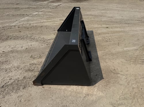 Additional Image for New CID High Capacity Snow-N-Litter / Bulk Feed Bucket