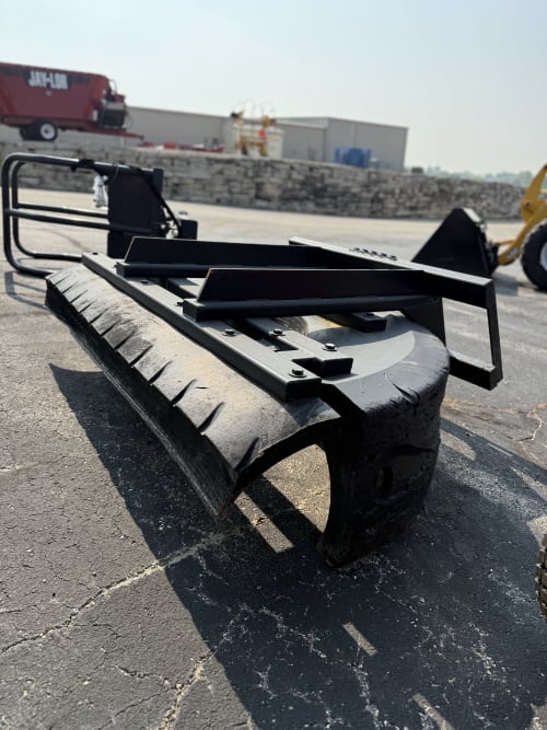 Additional Image for New Forward Farm Lines 6' Rubber Tire Manure Scraper