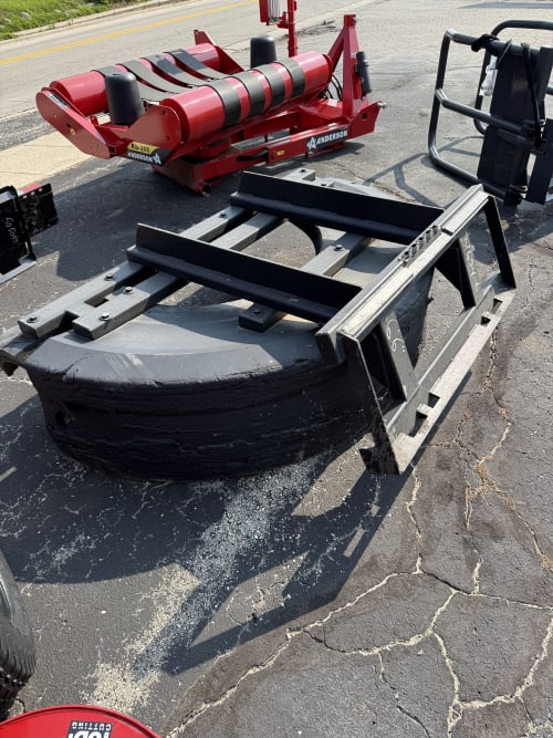 Additional Image for New Forward Farm Lines 6' Rubber Tire Manure Scraper