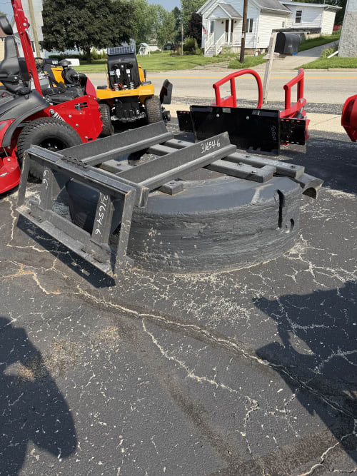 Additional Image for New Forward Farm Lines 6' Rubber Tire Manure Scraper