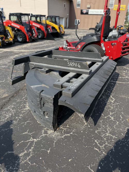 New Forward Farm Lines 6' Rubber Tire Manure Scraper