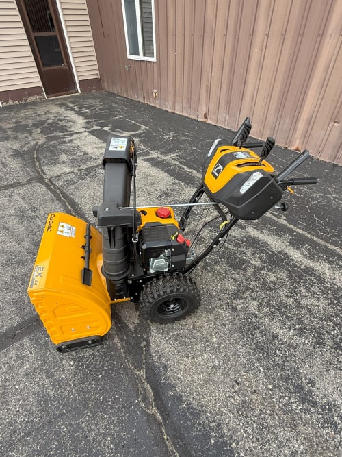 Additional Image for 2025 New Cub Cadet 24" 2X INTELLIPOWER Two-Stage Snow Blower