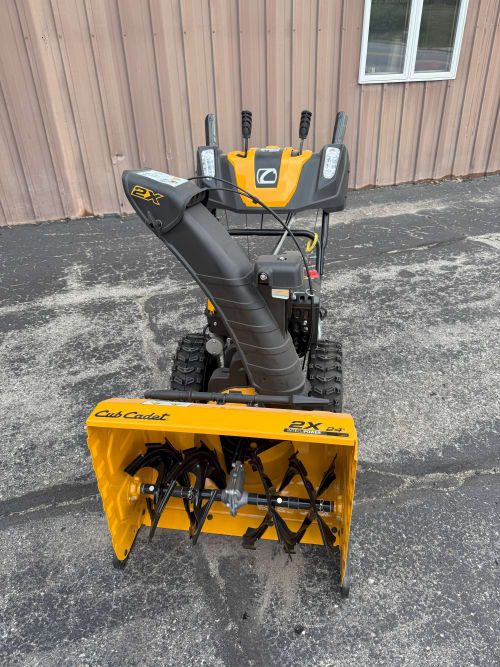 2025 New Cub Cadet 24" 2X INTELLIPOWER Two-Stage Snow Blower