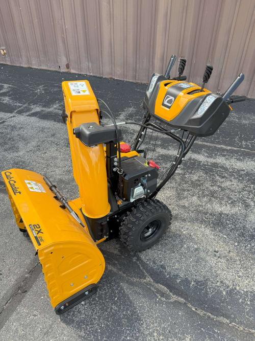 Additional Image for 2025 New Cub Cadet 26" 2X INTELLIPOWER Two-Stage Snow Blower