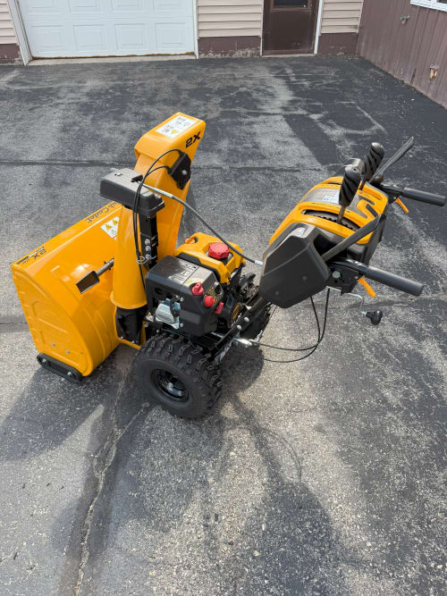 Additional Image for 2025 New Cub Cadet 26" 2X INTELLIPOWER Two-Stage Snow Blower