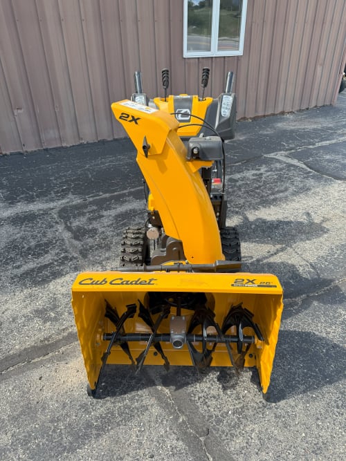 2025 New Cub Cadet 26" 2X INTELLIPOWER Two-Stage Snow Blower