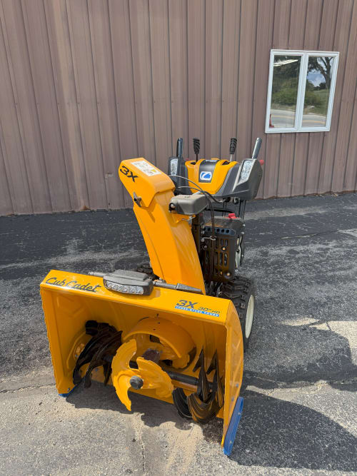 2025 New Cub Cadet 30" 3X HD INTELLIPOWER Three-Stage Snow Blower