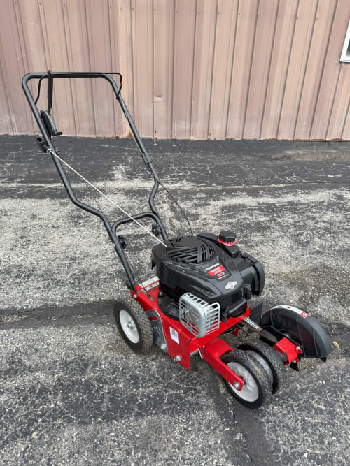 Additional Image for 2025 New Troy-Bilt TBE550 Driveway Edger