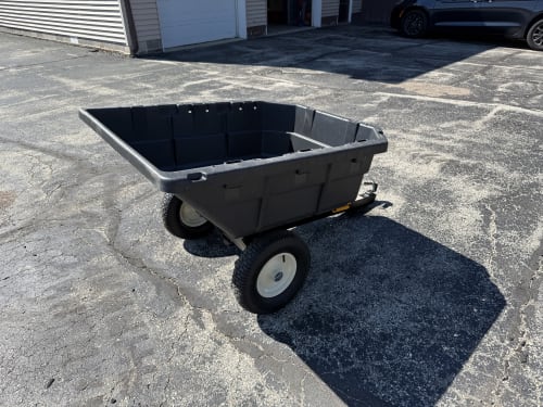 Additional Image for 2025 New Cub Cadet 15 cu. ft. Poly Swivel Dump Cart