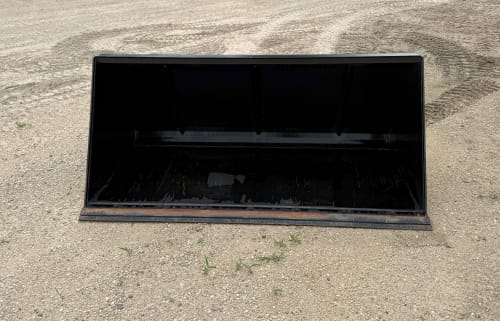 Additional Image for 90" Manitou Heavy Duty Dirt/ Construction Bucket