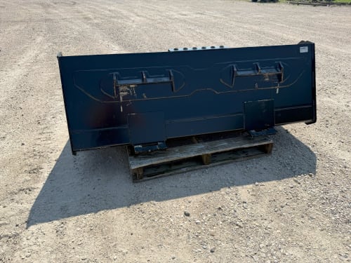 Additional Image for 70" Manitou Heavy Duty Dirt/ Construction Bucket