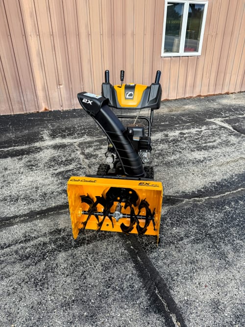 Additional Image for 2025 New Cub Cadet 24" 2X Two-Stage Snow Blower