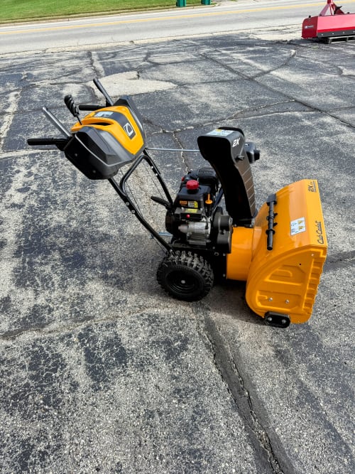 Additional Image for 2025 New Cub Cadet 24" 2X Two-Stage Snow Blower