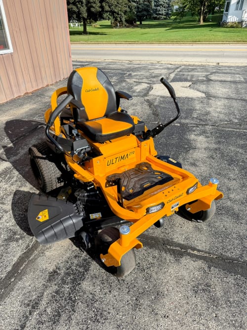 Additional Image for 2025 New Cub Cadet ZT2 54" Fab