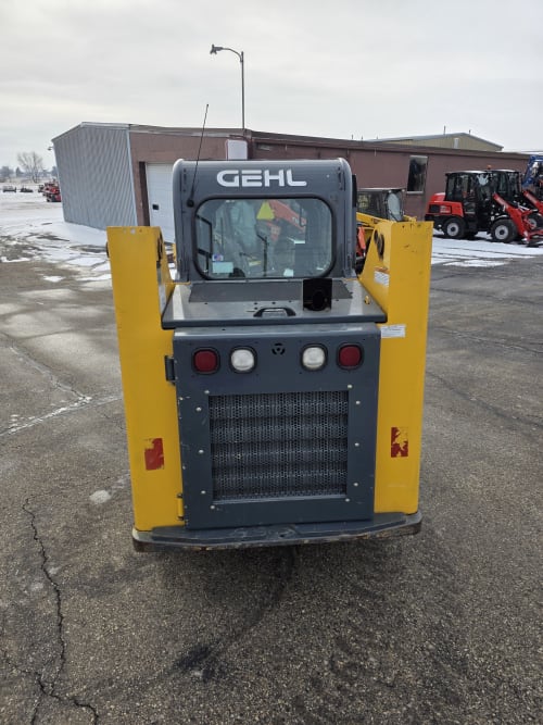 Additional Image for 2016 Used Gehl R135 Skidloader