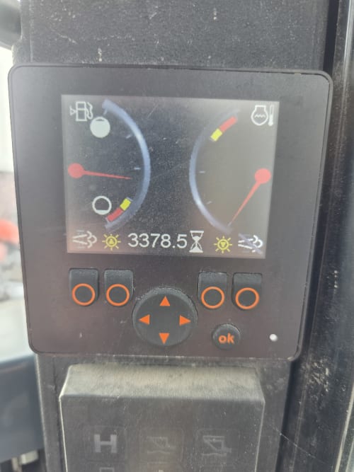 Additional Image for 2016 Used Gehl R135 Skidloader