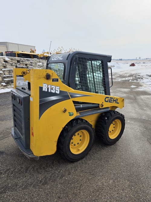 Additional Image for 2016 Used Gehl R135 Skidloader