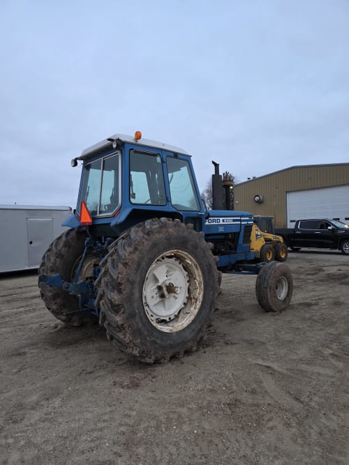 Additional Image for Ford 9700 2 Wheel Drive Tractor