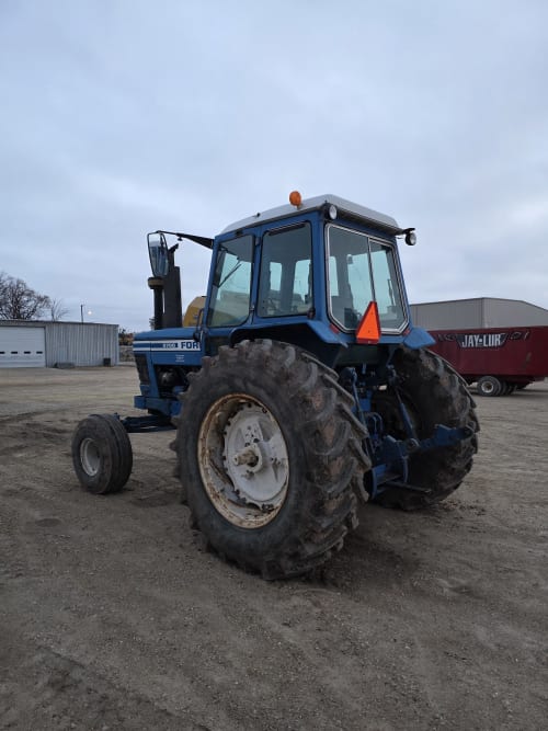 Additional Image for Ford 9700 2 Wheel Drive Tractor