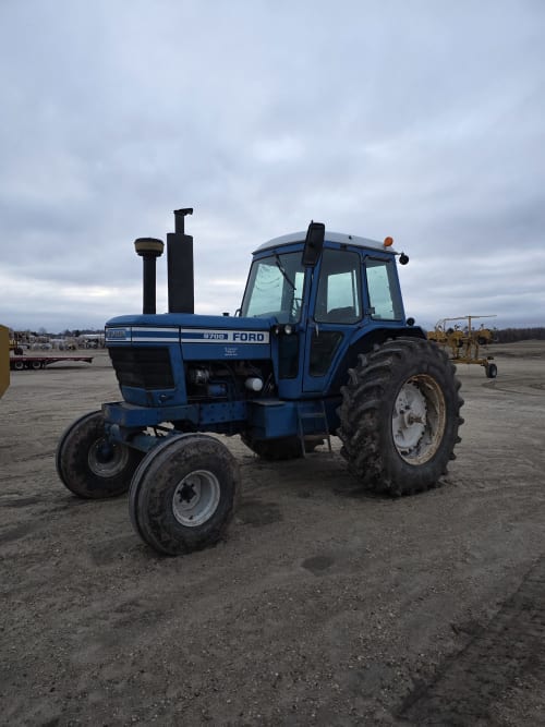 Ford 9700 2 Wheel Drive Tractor