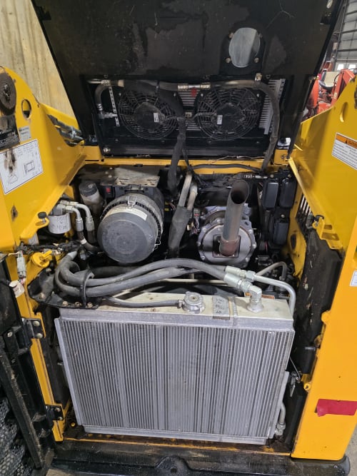 Additional Image for 2019 Gehl RT165 Trackloader