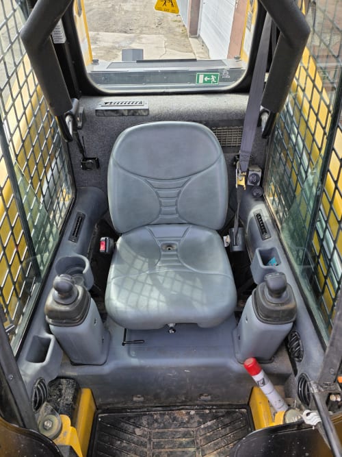 Additional Image for 2020 Gehl RT165 Track Loader - Low Hours