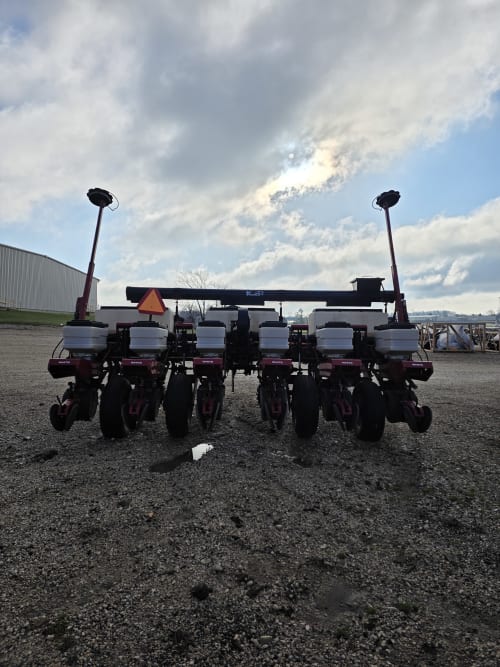 Additional Image for White 6106 6 Row Planter w/Dry Fertilizer