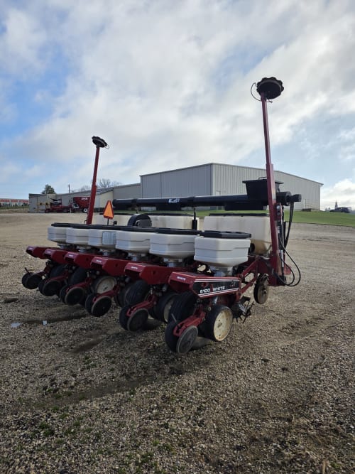 Additional Image for White 6106 6 Row Planter w/Dry Fertilizer